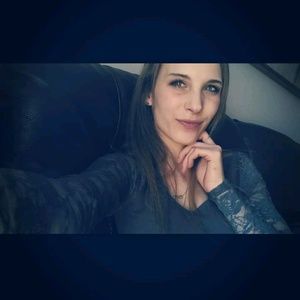 Meet your Posher, Jenna-leigh